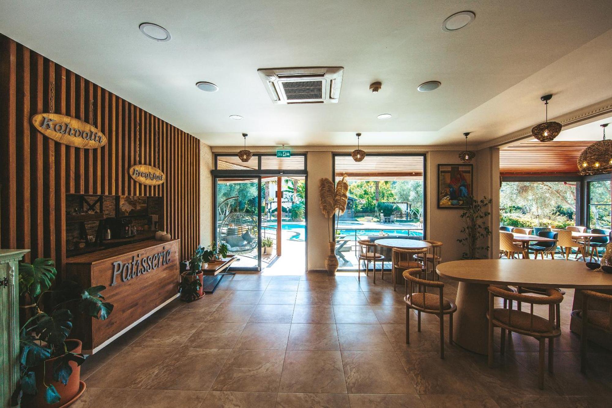 Mesken Inn Hotel Гьочек Екстериор снимка