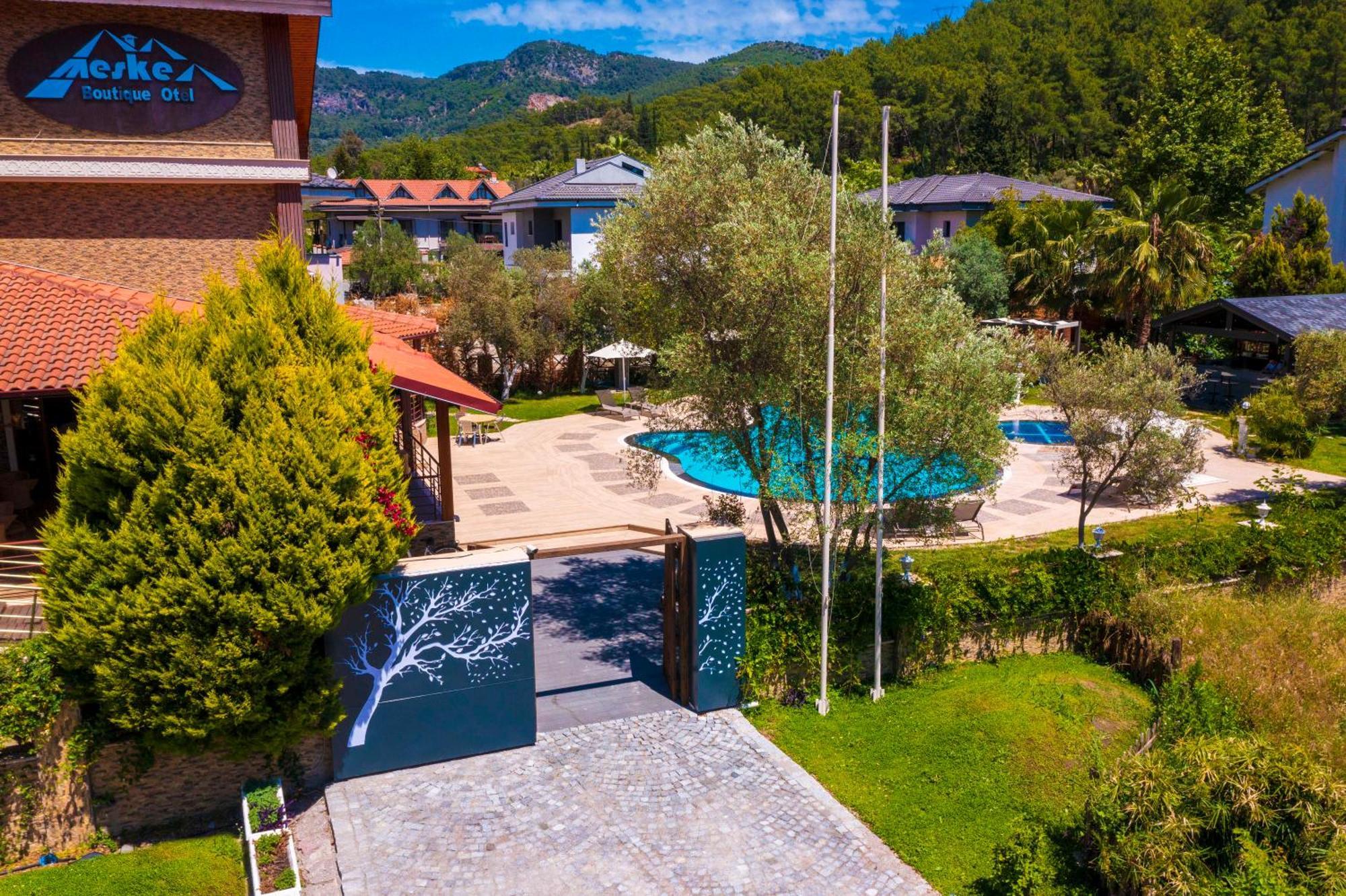 Mesken Inn Hotel Гьочек Екстериор снимка