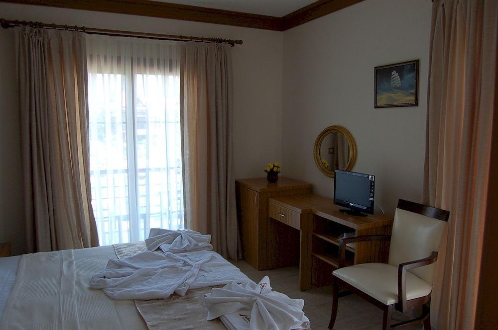 Mesken Inn Hotel Гьочек Екстериор снимка
