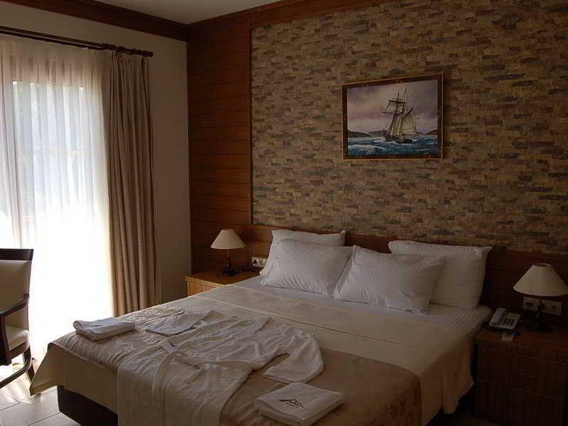 Mesken Inn Hotel Гьочек Екстериор снимка